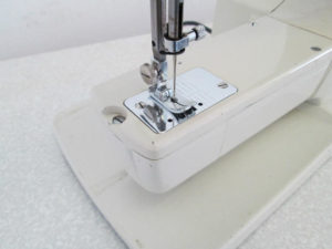 sew r 300x225 Wawer Sails Szycie